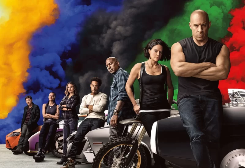 Em "Velozes e Furiosos 9". Não importa o quão veloz você seja, ninguém supera o passado. Dom Toretto, está levando uma vida tranquila fora das pistas com Letty e seu filho, o pequeno Brian, mas sabem que a qualquer momento, isso pode mudar. Desta vez, uma ameaça forçará Dom a confrontar os pecados de seu passado e salvar aqueles que ele mais ama.