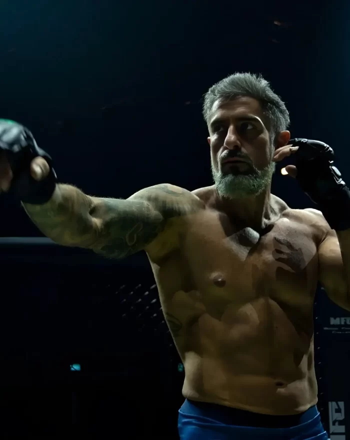 Em "MMA: Meu Melhor Amigo", Max, um grande campeão de MMA que está enfrentando o fim de sua carreira, está afastado do ringue enquanto se recupera de uma lesão séria no ombro. Quando descobre ser pai de um menino autista de 8 anos, ele precisa enfrentar dois desafios: compreender seu filho, conquistar seu carinho e ressignificar seus valores e se preparar para a maior luta da carreira, a sua última chance de uma grande volta.