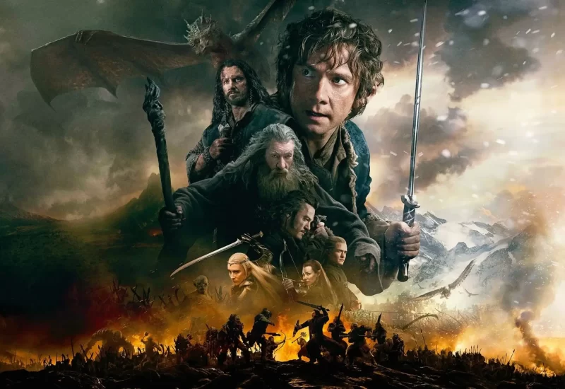 Em "O Hobbit: A Batalha dos Cinco Exércitos", o dragão Smaug lança sua fúria ardente contra a Cidade do Lago que fica próxima da montanha de Erebor. Bard consegue derrotá-lo, mas, rapidamente, sem a ameaça do dragão, inicia-se uma batalha pelo controle de Erebor e sua riqueza. Os anões, liderados por Thorin, adentram a montanha e estão dispostos a impedir a entrada de elfos, anões e orcs. Bilbo Bolseiro e Gandalf tentam impedir a guerra.