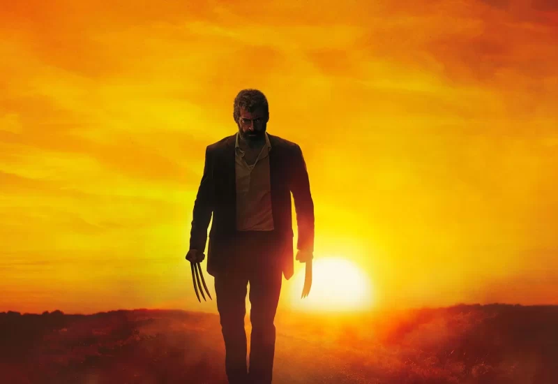 Em 2029, Logan ganha a vida como chofer de limousine para cuidar do nonagenário Charles Xavier. Debilitado fisicamente e esgotado emocionalmente, ele é procurado por Gabriela, uma mexicana que precisa da ajuda do ex-X-Men para defender a pequena Laura Kinney / X-23. Ao mesmo tempo em que se recusa a voltar à ativa, Logan é perseguido pelo mercenário Donald Pierce, interessado na menina.