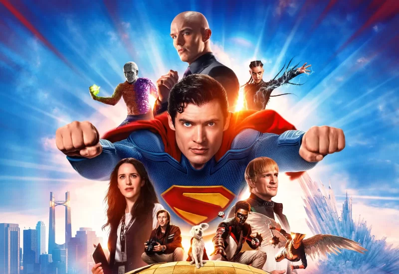 Um herói movido pela crença e pela esperança na bondade da humanidade. Em "Superman", acompanhamos a jornada do super-herói em tentar conciliar suas duas personas: sua herança extraterrestre como kryptoniano e sua vida humana, criado como Clark Kent na cidade de Smallville no Kansas. Dirigido por James Gunn, o novo filme irá reunir personagens, heróis e vilões clássicos da história de Superman, como Lex Luthor, Lois Lane, Lanterna Verde, Mulher-Gavião, entre outros. O chamado de Superman será colocado à prova através de uma série de novas aventuras épicas e diante de uma sociedade que enxerga seus valores de justiça e verdade como antiquados. Com David Corenswet, Rachel Brosnahan, Nicholas Hoult, Edi Gathegi, Nathan Fillion, Isabela Merced, María Gabriela de Faría, Skyler Gisondo e Alan Tudyk