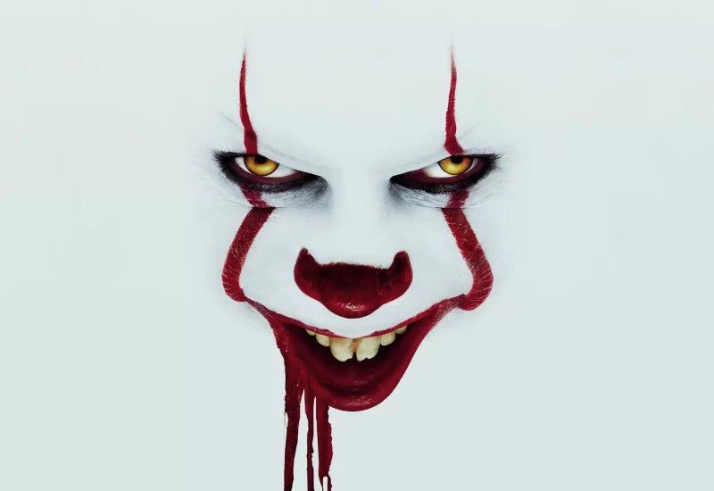 Em "It: Capítulo Dois", vinte e sete anos após o Clube dos Otários derrotar Pennywise, It está de volta. Agora adultos Os Otários seguiram com suas vidas, mas com os recentes desaparecimentos em Derry, Mike resolve reunir o grupo novamente. Perturbados pelo passado, eles precisam vencer seus medos para destruir Pennywise, que está ainda mais perigoso, de uma vez por todas. Com Jessica Chastain, James McAvoy, Bill Hader, Isaiah Mustafa, Jay Ryan, James Ransone, Andy Bean, Bill Skarsgård, Jaeden Martell, Wyatt Oleff, Jack Dylan Grazer, Finn Wolfhard, Sophia Lillis, Chosen Jacobs, Jeremy Ray Taylor, Javier Botet, Jess Weixler, Stephen Bogaert, Nicholas Hamilton e Owen Teague.