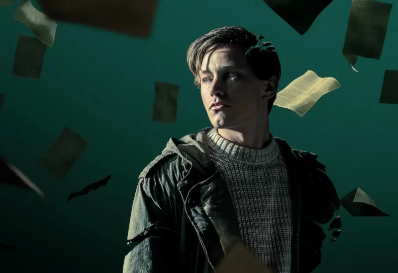 Em "Uma Vida Honesta", um estudante de Direito em busca de inspiração entra em uma gangue de anarquistas e se envolve numa rede criminosa, mas passa a ser usado por eles. Com Simon Lööf, Nora Rios, Willy Ramnek Petri, Nathalie Merchant e Peter Andersson.