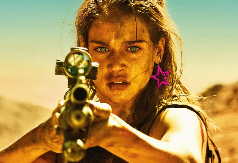 Em "Vingança", três homens casados e ricos fazem anualmente uma espécie de caçada no deserto. Desta vez, um dos empresários decide trazer sua amante. Quando ela é abandonada para morrer devido a uma série de acontecimentos, eles terão que lidar consequências de uma mulher que busca vingança. Também conhecido como “Revenge”. Com Matilda Lutz, Kevin Janssens, Vincent Colombe, Guillaume Bouchède e Jean-Louis Tribes.