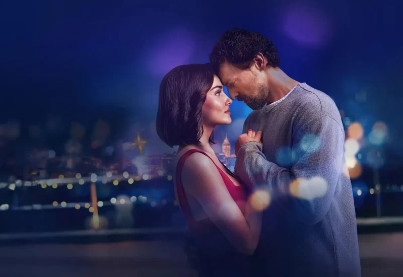 Em "Dois Mundos, Um Desejo", vinte e um anos depois de um encontro mágico em um hospital infantil, Bilge e Can de repente começam a ouvir a voz um do outro telepaticamente. O que parece um milagre logo revela um segredo escondido, pois o destino, ao reuni-los depois de décadas, lhes reserva muito mais. Uma aventura emocionante e uma história de amor épica os aguardam. Com Hande Erçel, Metin Akdülger, Hüseyin Avni Danyal, Didem İnselel, Serkan Tınmaz, Mert Ege Ak, Erdal Bilingen, Nazlıcan Demir e Rızacan Durmuş.