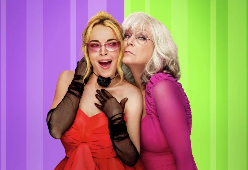 "Uma Sexta-Feira Mais Louca Ainda". A aguardada sequência do clássico de 2003 traz uma reviravolta multigeracional com o retorno de Jamie Lee Curtis e Lindsay Lohan nos papéis de Tess e Anna Coleman. A história continua anos depois de Tess e Anna passarem por uma crise de identidade. Agora Anna tem sua própria filha e uma futura enteada. Enquanto lidam com os desafios que surgem da união de duas famílias, Tess e Anna descobrem que um raio cai sim duas vezes no mesmo lugar. Com Julia Butters, Sophia Hammons, Manny Jacinto, Mark Harmon, Chad Michael Murray, Vanessa Bayer, e Maitreyi Ramakrishnan.