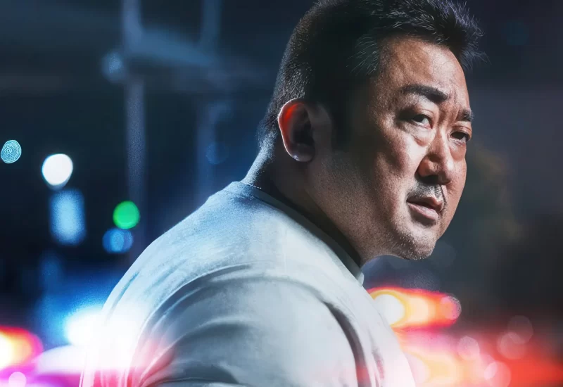 Em "Força Bruta: Sem Saída", o detetive Ma Seok-do investiga um caso de assassinato que revela uma operação de tráfico de drogas da Yakuza na Coreia do Sul. O conflito surge com o Capitão Joo, da DEA, quando o esquadrão de Ma entra em conflito com sua jurisdição, dificultando a investigação. Quando o chefe da Yakuza, Ichizo, sente que seu negócio está em perigo, ele envia o assassino Ricky e sua gangue para a Coreia do Sul para restaurar a ordem... Com Ma Dong-seok, Lee Jun-hyuk, Munetaka Aoki, Lee Beom-soo, Kim Min-jae, Kim Do Geon, Ko Kyu-phil, Jun Suk-ho e Jun Kunimura.