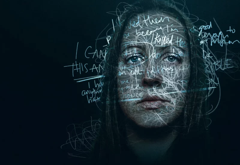 Em "Investigando Lucy Letby", imagens e depoimentos inéditos lançam luz sobre o polêmico caso de Lucy Letby, a enfermeira condenada pelo assassinato de recém-nascidos.