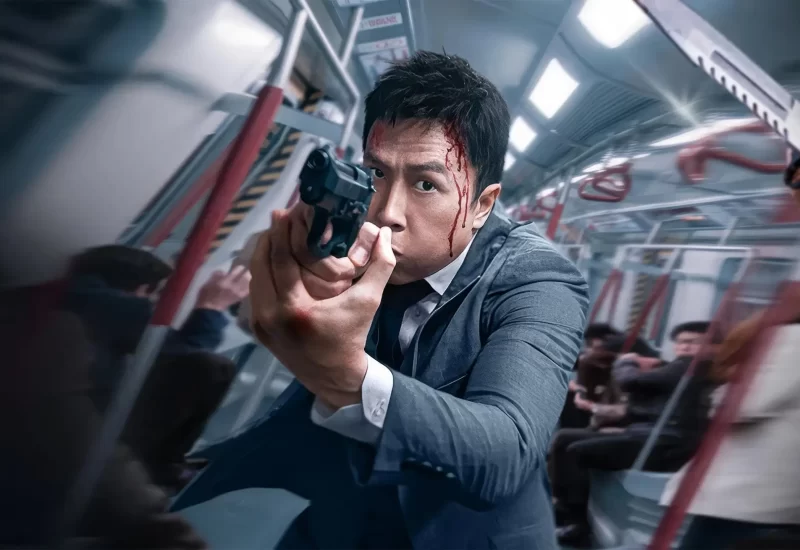 Em "O Promotor", um jovem pobre e inocente, é vítima de uma armação cruel e vê sua vida virar de cabeça para baixo ao ser injustamente acusado de tráfico de drogas. Quando um ex-promotor, com grande experiência em justiça, fica sabendo do caso, ele decide investigar e descobre uma teia de corrupção e conspirações elaboradas por uma equipe de advogados corruptos. Determinado a restabelecer a justiça e a proteger o jovem das garras de um sistema desonesto, o ex-promotor enfrenta desafios quase intransponíveis, incluindo o poder de forças malignas que desejam manter a verdade enterrada. Esta é uma história de coragem, sacrifício e de uma busca implacável pela verdade, onde os laços de poder e corrupção se desfazem diante da determinação pela justiça. Com Donnie Yen, Francis Ng, Michael Hui, Michael Tin Fu Cheung, Adam Pak, Ho Yeung Fung, Mark Ho-nam Cheng, Mandy Wong, Ming-Chuen Wang e Julian Cheung.