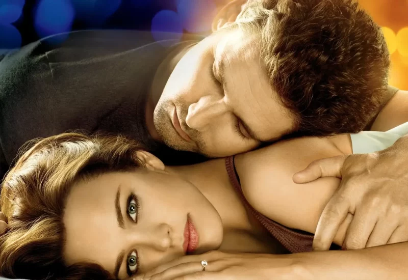 Em "Te Amarei Para Sempre", Henry DeTamble viaja pelo tempo involuntariamente. Numa de suas viagens, ele conhece a pequena Clare, que se apaixona por ele imediatamente. Ano após ano, ela espera sempre no mesmo lugar que este estranho viajante retorne. Até que os dois, finalmente, se encontram e a paixão começa. Porém, o curso da vida de Clare é normal e, quando ela menos espera, seu grande amor desaparece, sem data para retornar. Como poderia um romance suportar a estas indas e vindas? Com Eric Bana, Rachel McAdams, Michelle Nolden, Arliss Howard, Ron Livingston, Stephen Tobolowsky, Brian Bisson, Maggie Castle e Brooklynn Proulx.